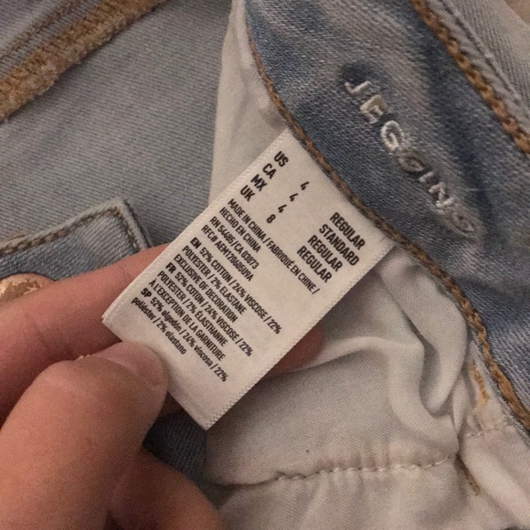 Jeans - Picture 2 of 3